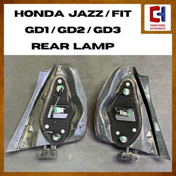 Honda Jazz/Fit GD1/GD2/GD3 Rear Lamp [CLEAR][Ichikoh 4995][Original from Japan][Used] - Image 2