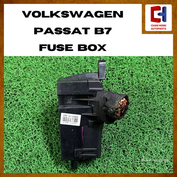 Volkswagen Passat B7 Fuse Box [Original][Used] - Image 3