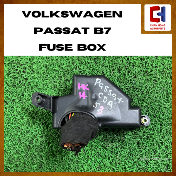 Volkswagen Passat B7 Fuse Box [Original][Used] - Image 4